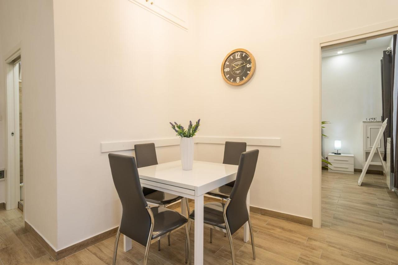 נאפולי Ilioneo Apartments מראה חיצוני תמונה