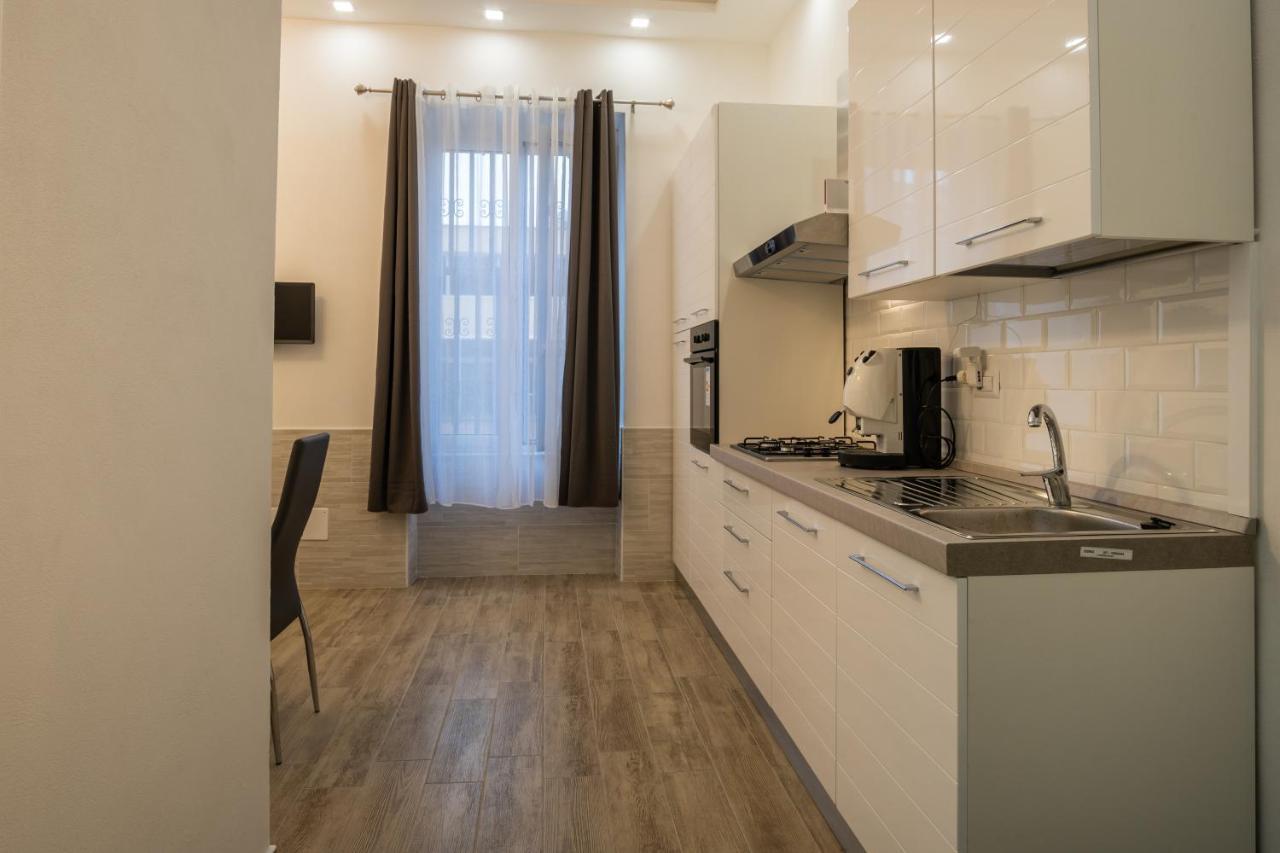 נאפולי Ilioneo Apartments מראה חיצוני תמונה